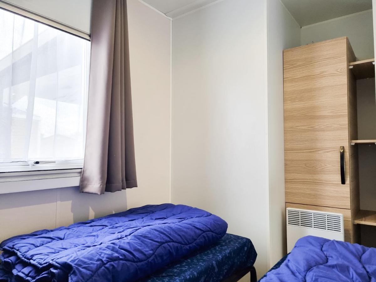 Prachtig Chalet Ok50 D12 Op Familiecamping Оосткапелл Экстерьер фото